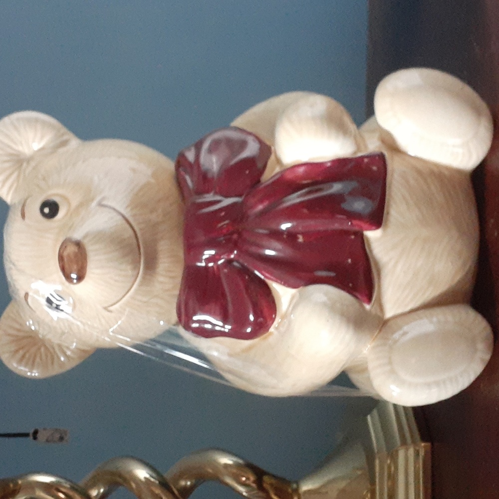 Vintage Metlox Pottery Poppy Trail Teddy Bear Beau Cookie Jar